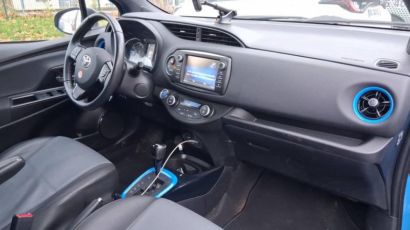 Toyota Yaris 1.5 VVTi 100 Hybrid E-Cvt Cyan Edition - Automatique Entretien constructeur