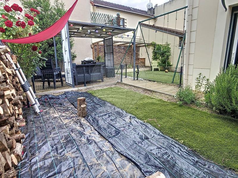 Maison - 169 m² - 8 pièces