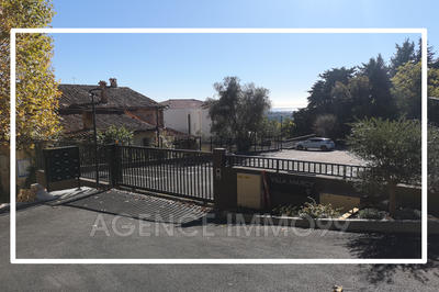 Parking / Garage - 13 m²