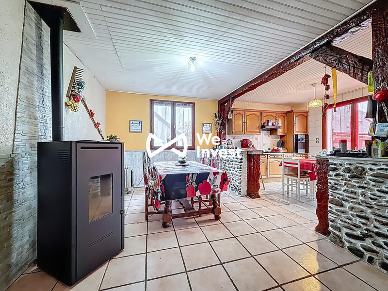 Maison - 161 m² - 8 pièces