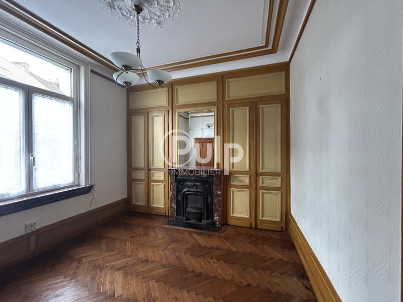 Maison bourgeoise - 215 m² - 12 pièces