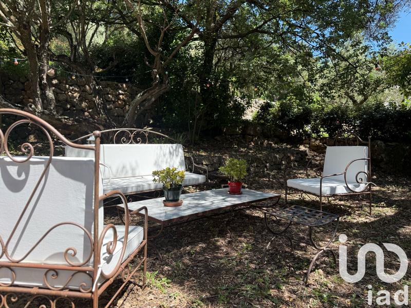 Maison - 219 m² - 6 pièces