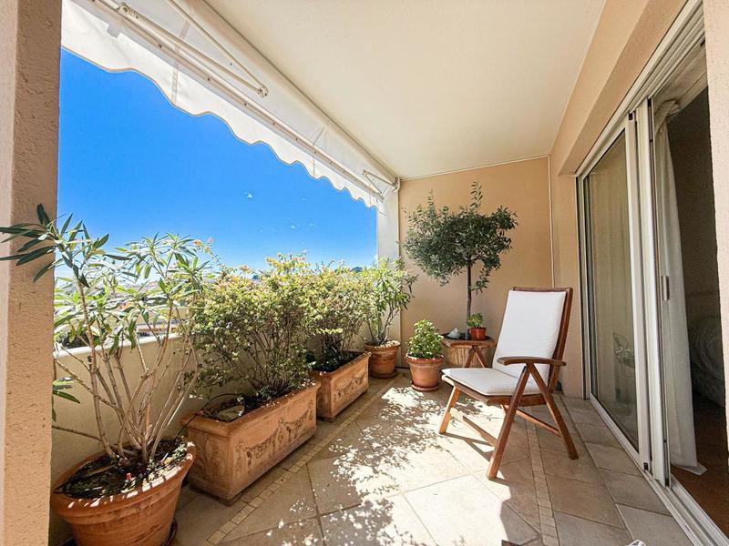 Appartement - 95 m² - 4 pièces