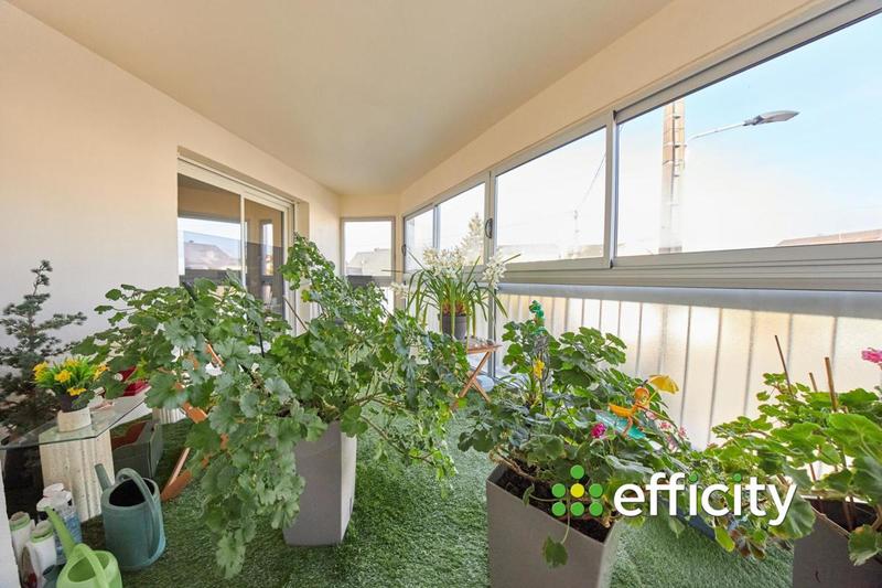 Appartement - 82 m² - 3 pièces