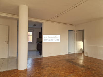 Appartement - 80 m² - 3 pièces