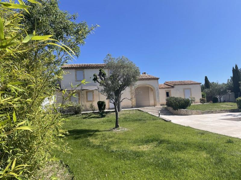 Maison - 190 m² - 6 pièces