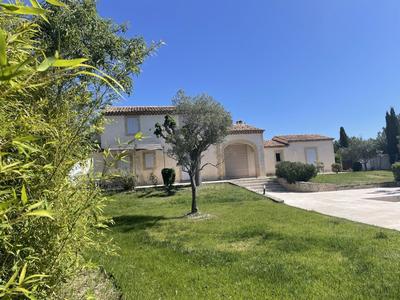 Maison - 190 m² - 6 pièces