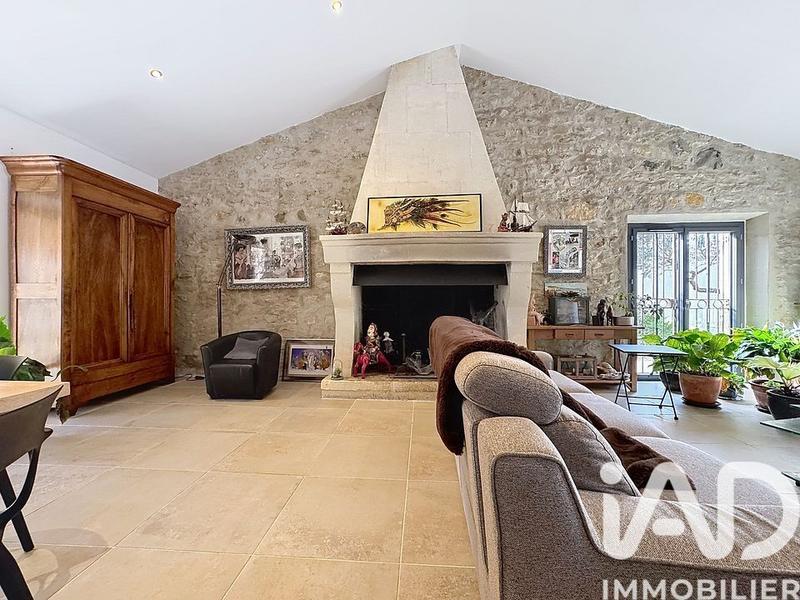 Maison - 284 m² - 10 pièces