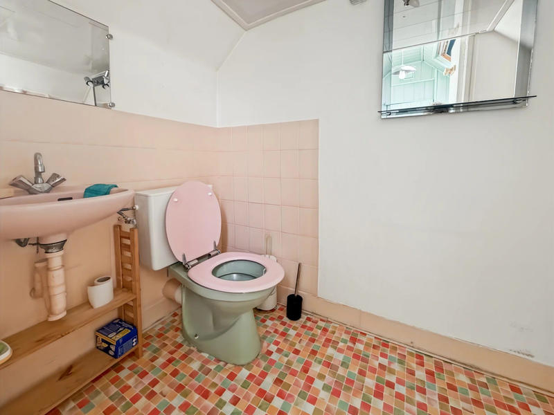 Maison traditionnelle - 138 m² - 9 pièces