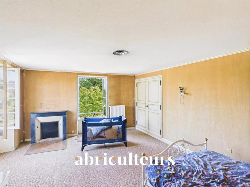 Maison - 258 m² - 12 pièces