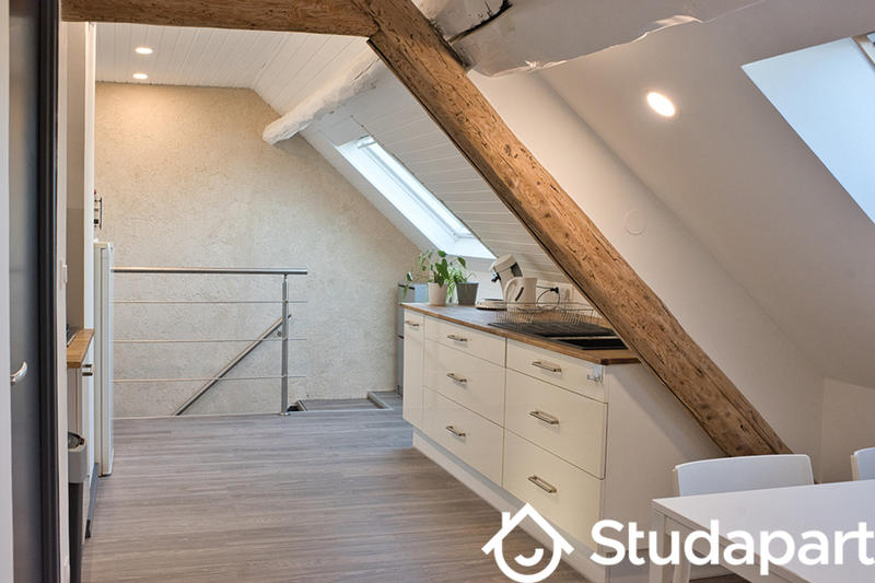 Chambre - 10 m² - 1 pièce