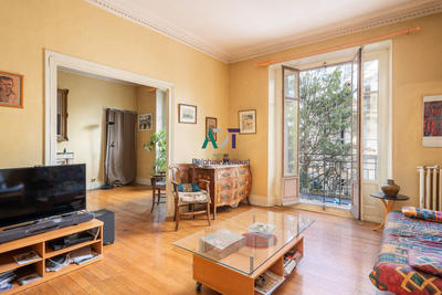 Appartement - 179 m² - 7 pièces