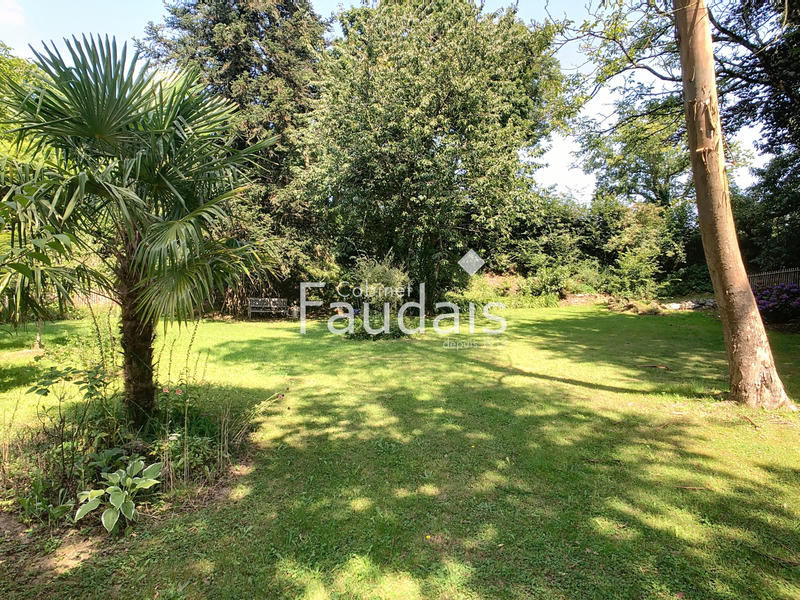 Maison - 174 m² - 9 pièces