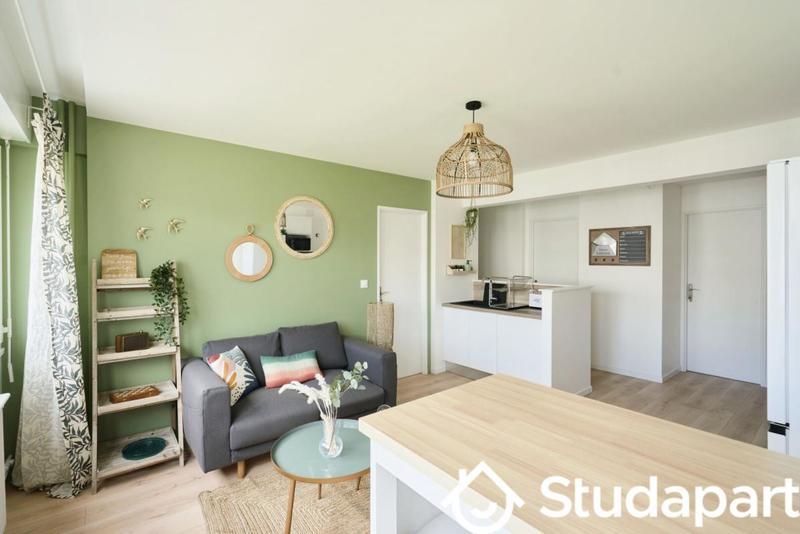 Chambre - 12 m² - 1 pièce