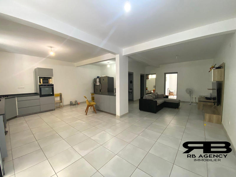 Appartement - 82 m² - 3 pièces