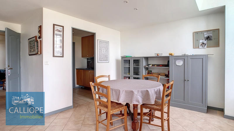 Propriété - 420 m² - 15 pièces