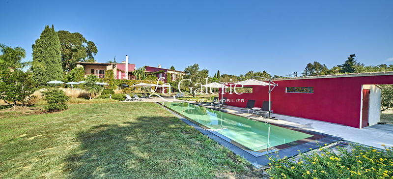 Villa - 430 m² - 13 pièces