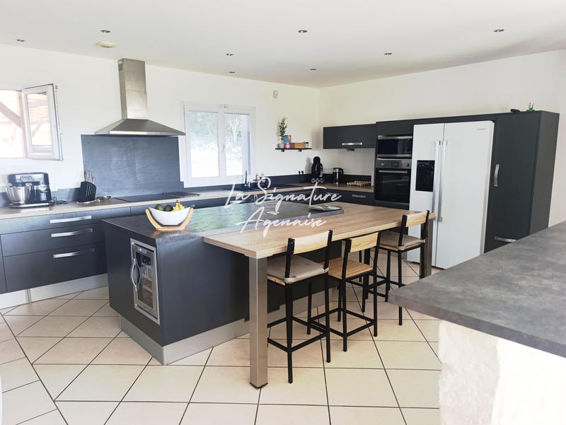 Maison - 144 m² - 5 pièces