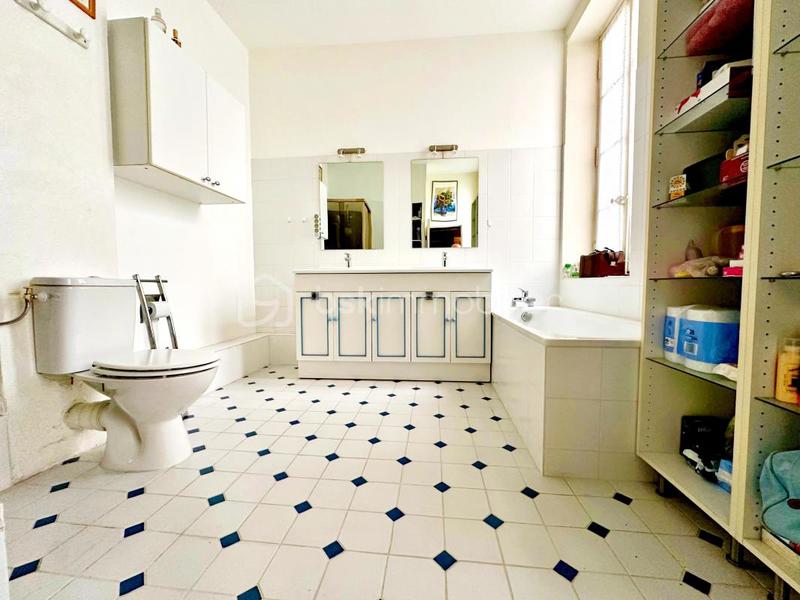 Appartement - 94 m² - 3 pièces