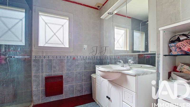 Maison - 92 m² - 4 pièces