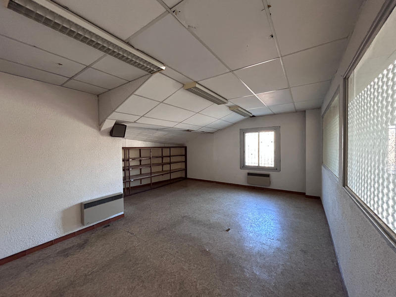 Bureau - 300 m² - 3 pièces