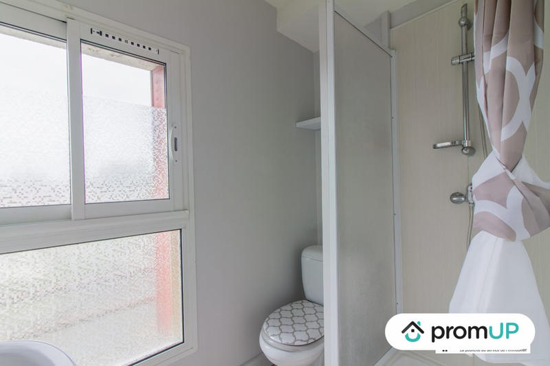 Maison - 240 m² - 8 pièces