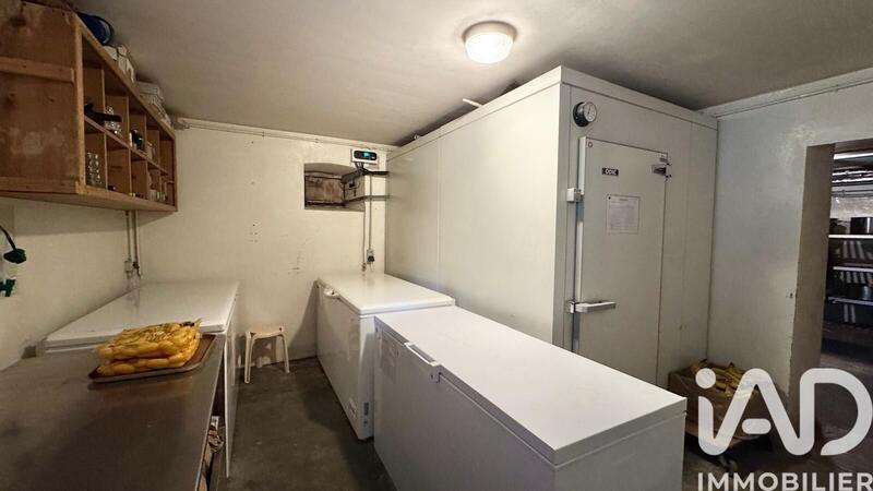 Immeuble - 1 235 m²