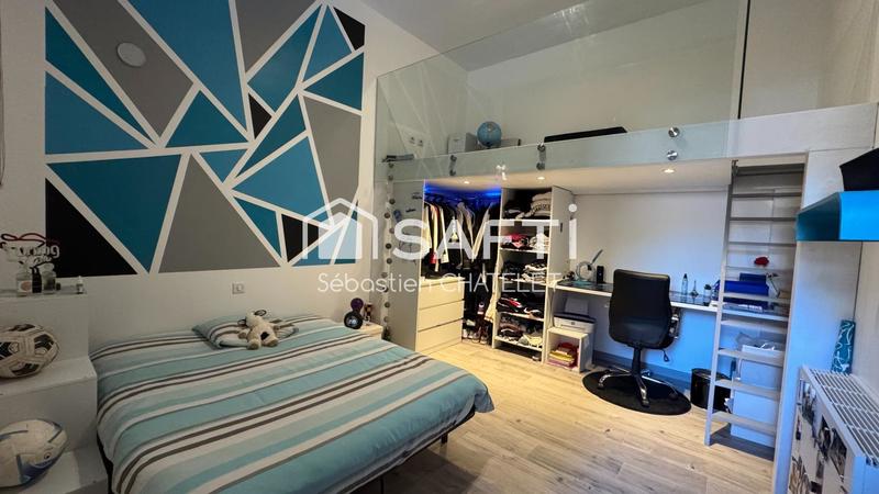 Loft - 177 m² - 5 pièces