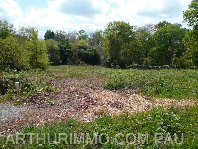 Terrain constructible - 1 095 m²