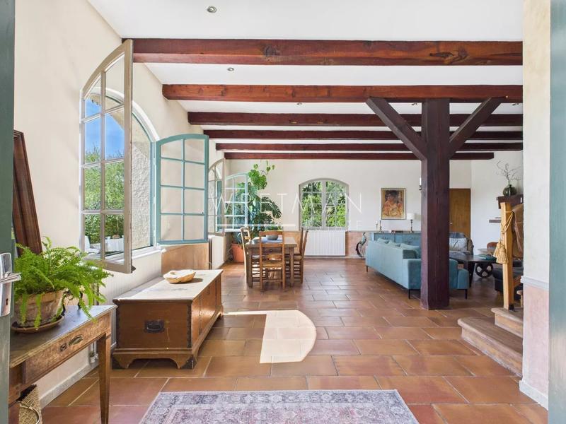 Villa - 177 m² - 7 pièces