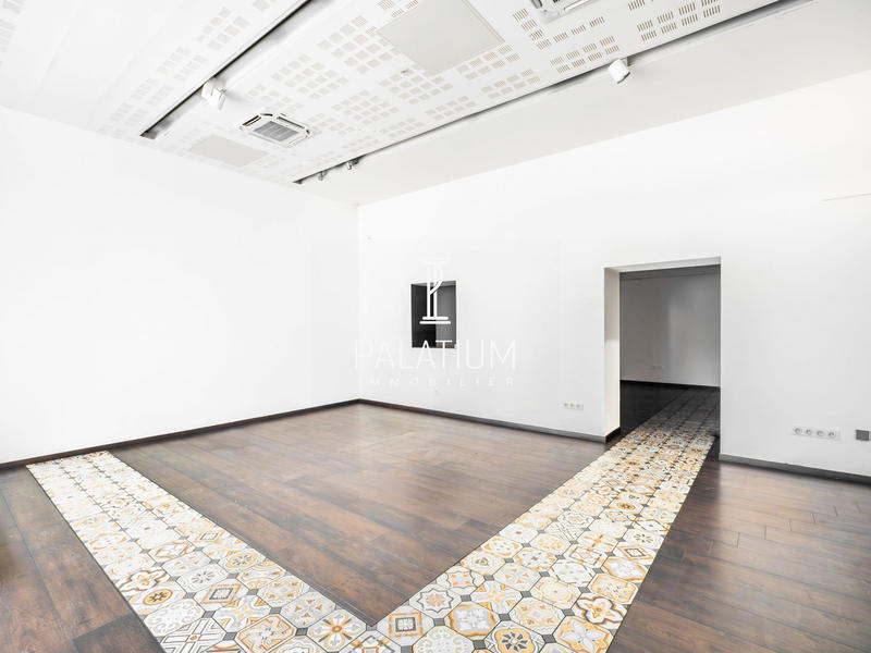 Local commercial - 87 m² - 3 pièces