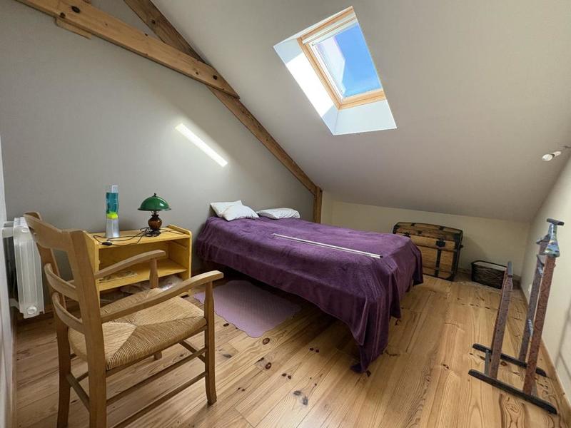 Maison en pierre - 203 m² - 7 pièces