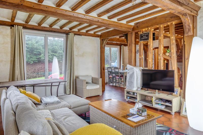 Maison - 213 m² - 10 pièces