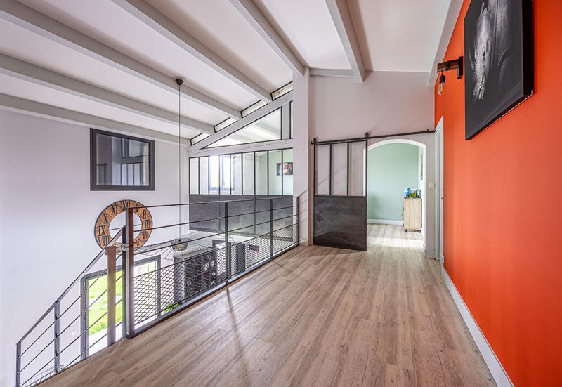 Maison - 207 m² - 7 pièces