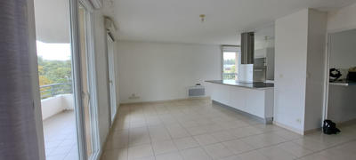 Appartement - 85 m² - 4 pièces