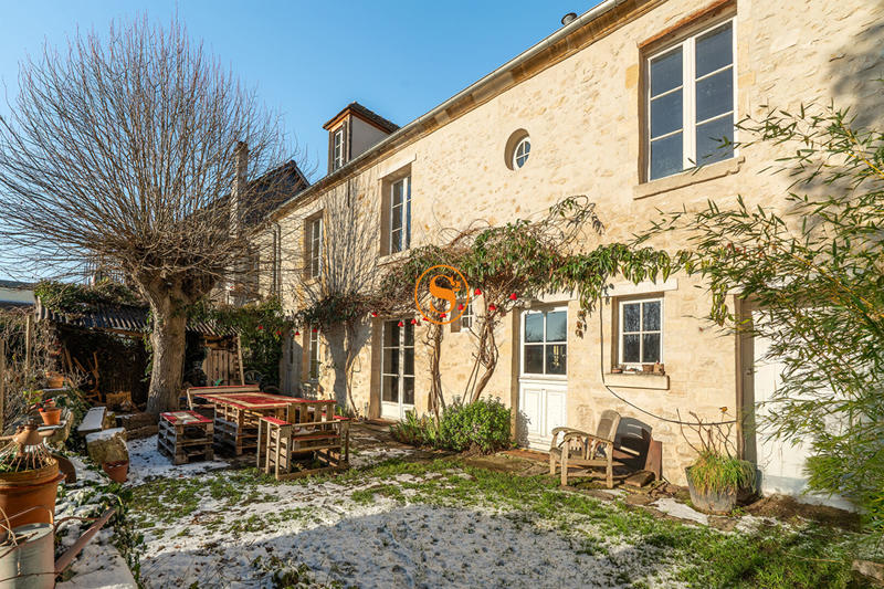 Maison - 167 m² - 6 pièces