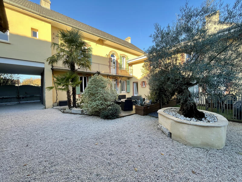 Maison - 197 m² - 6 pièces