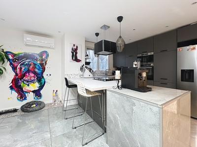 Appartement - 125 m² - 5 pièces