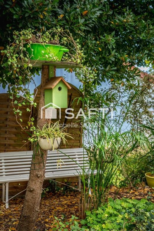 Villa - 208 m² - 6 pièces