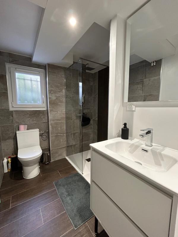 Propriété - 135 m² - 5 pièces