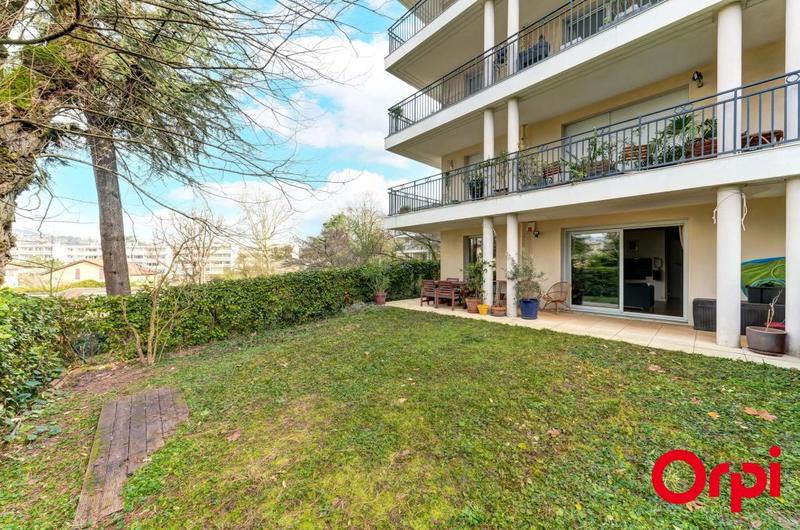 Appartement - 83 m² - 4 pièces