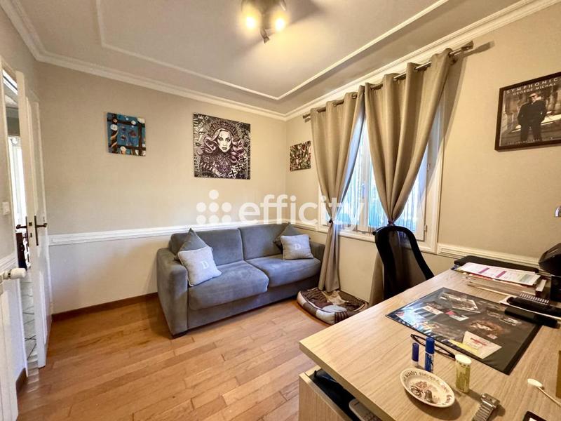 Villa - 130 m² - 5 pièces