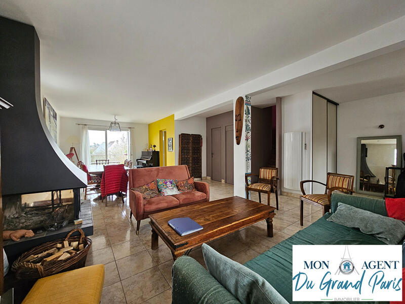 Maison - 190 m² - 8 pièces