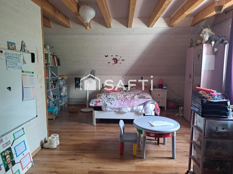 Maison - 220 m² - 9 pièces