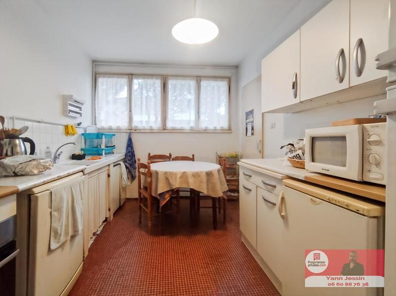 Appartement - 98 m² - 5 pièces