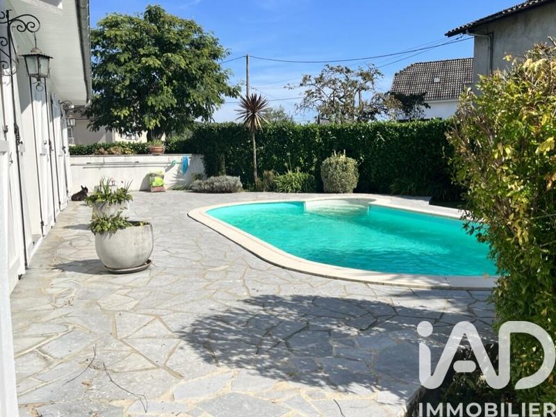 Maison - 143 m² - 6 pièces