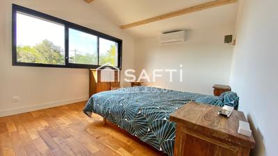 Maison - 140 m² - 5 pièces