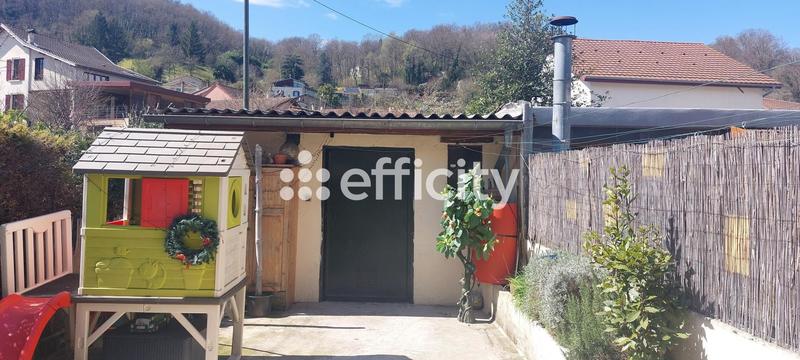 Maison - 121 m² - 6 pièces