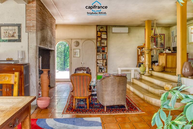 Propriété - 250 m² - 7 pièces