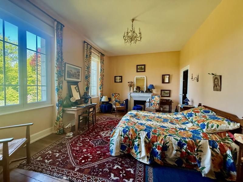 Château - 550 m² - 23 pièces